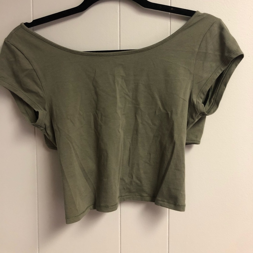American eagle crop top